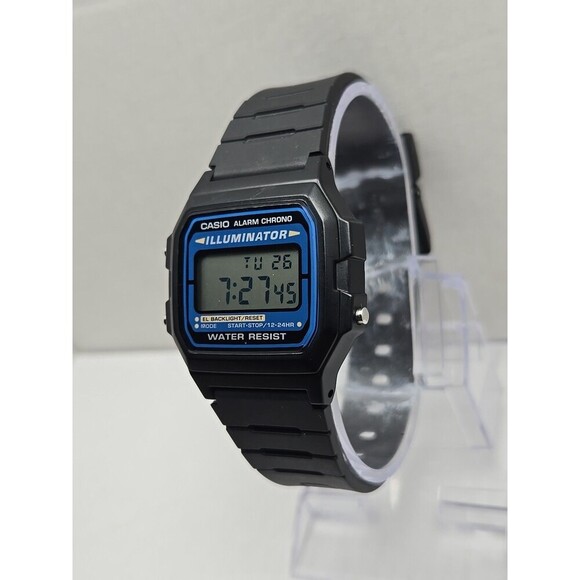 Casio F105W Illuminator Digital Watch Alarm Chrono Quartz Black 3298 New Battery - Picture 2 of 10